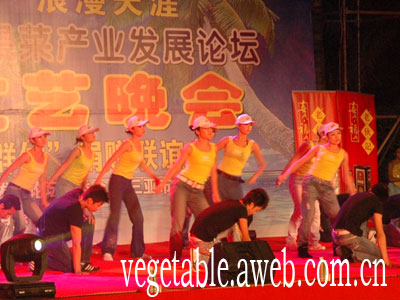 颁奖晚会节目：东方神起